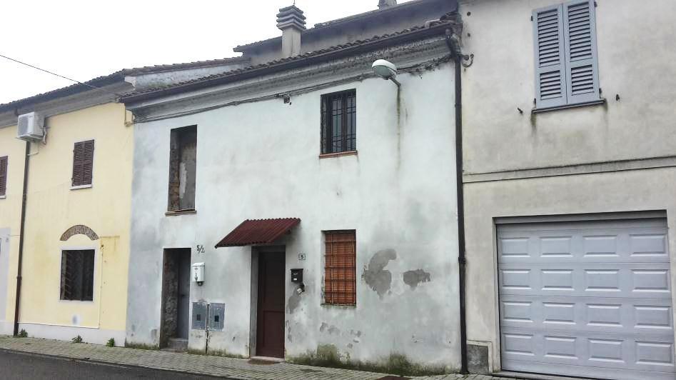 immobile appartamento all'asta in Via San Pietro in Corte Secca 5 - 29010 Monticelli d'Ongina (PC) - 1
