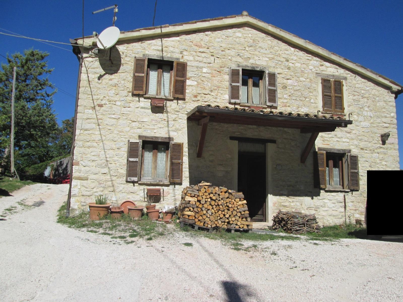 immobile appartamento all'asta in Localita' Acquanera  28 - 61046 Piobbico (PU) - 2
