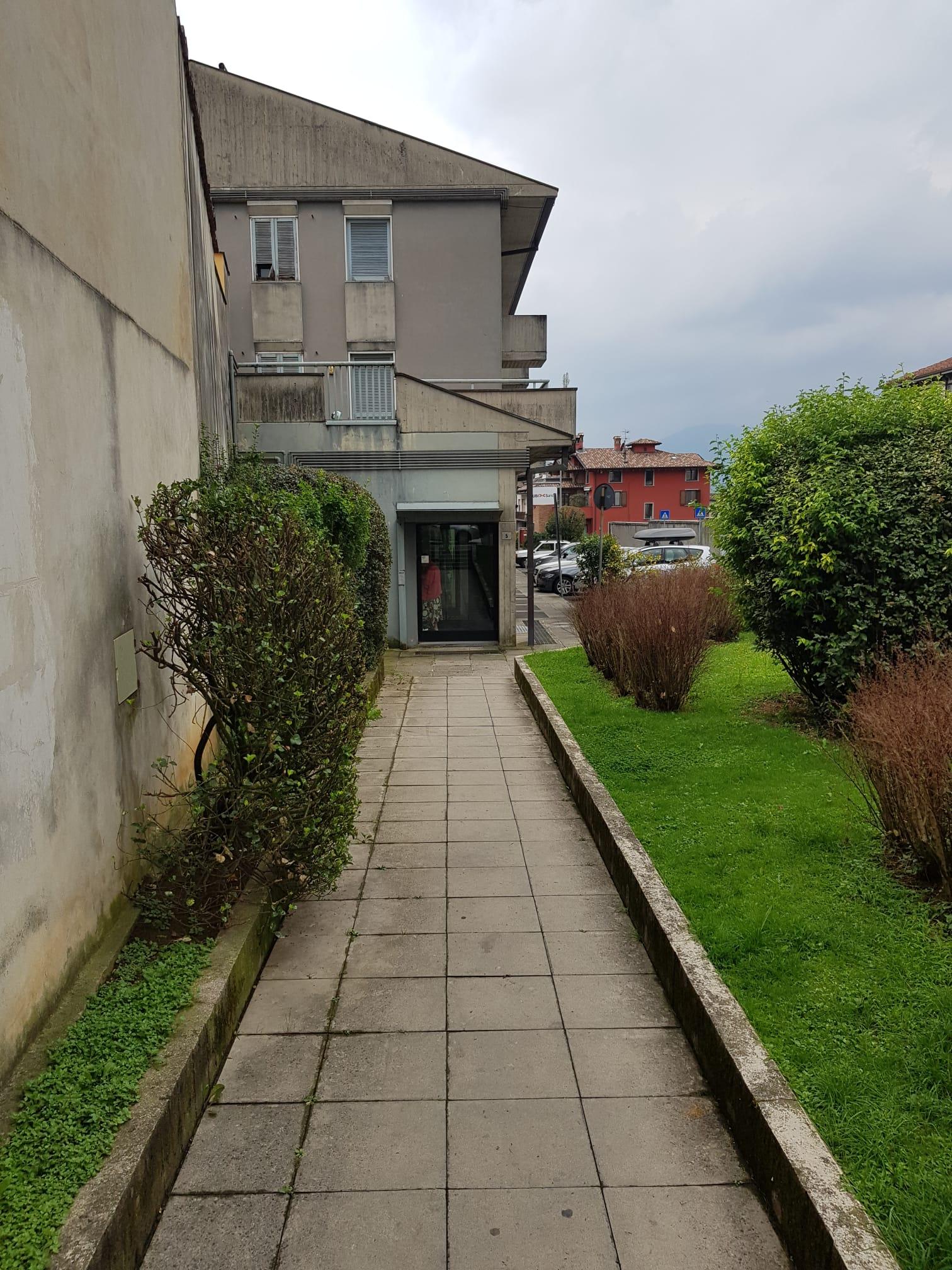 immobile appartamento all'asta in Via Battisti, 5 - 24024 Gandino (BG) - 3