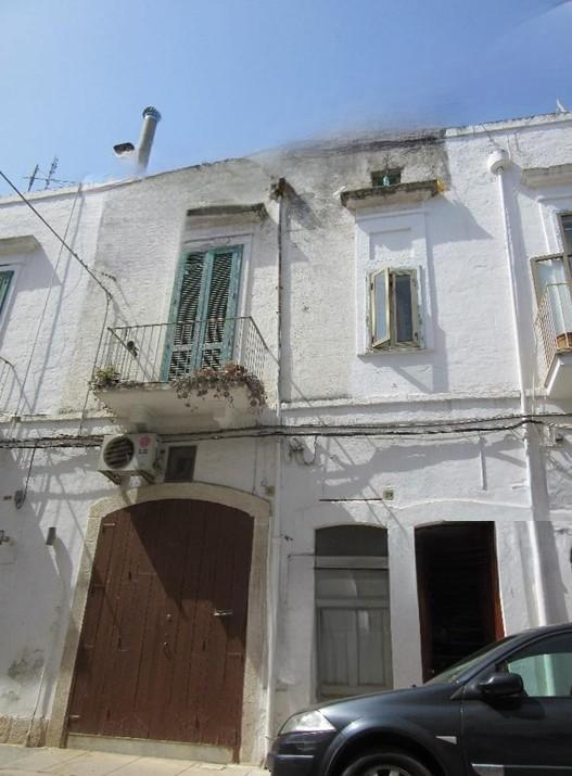 immobile appartamento all'asta in Via Cavour, 29 - 70042 Mola di Bari (BA) - 1