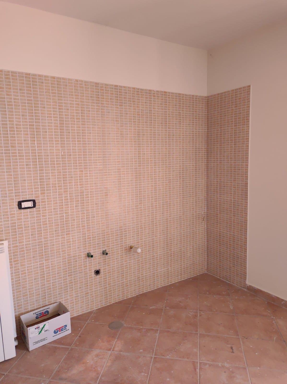 immobile ufficio all'asta in Via Gaetano Scirea snc - 81030 Orta di Atella (CE) - 1