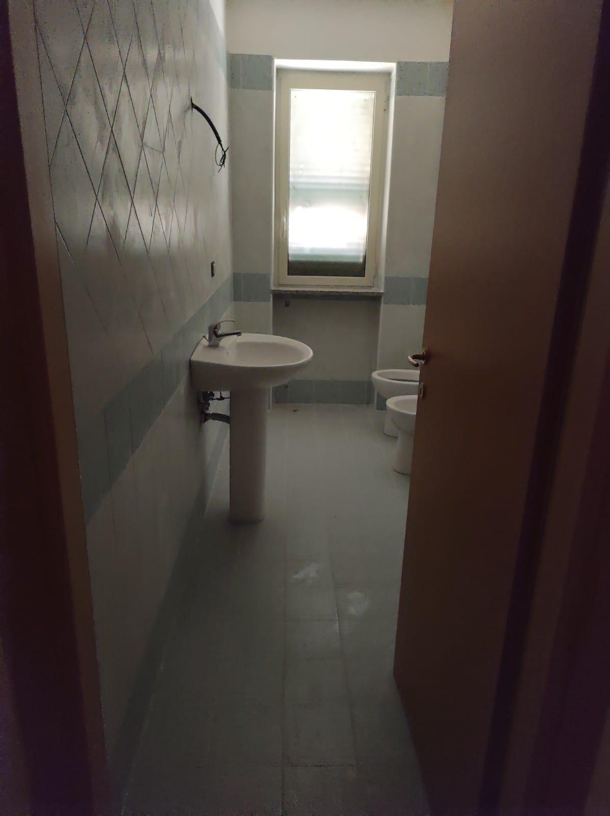 immobile ufficio all'asta in Via Gaetano Scirea snc - 81030 Orta di Atella (CE) - 5