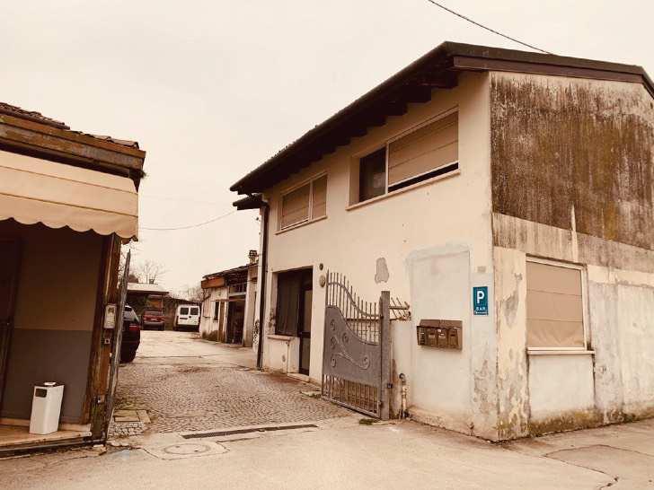 immobile appartamento all'asta in Via Dante Alighieri nn 40, 40/A, 40/B e 44/A - 31037 Loria (TV) - 4