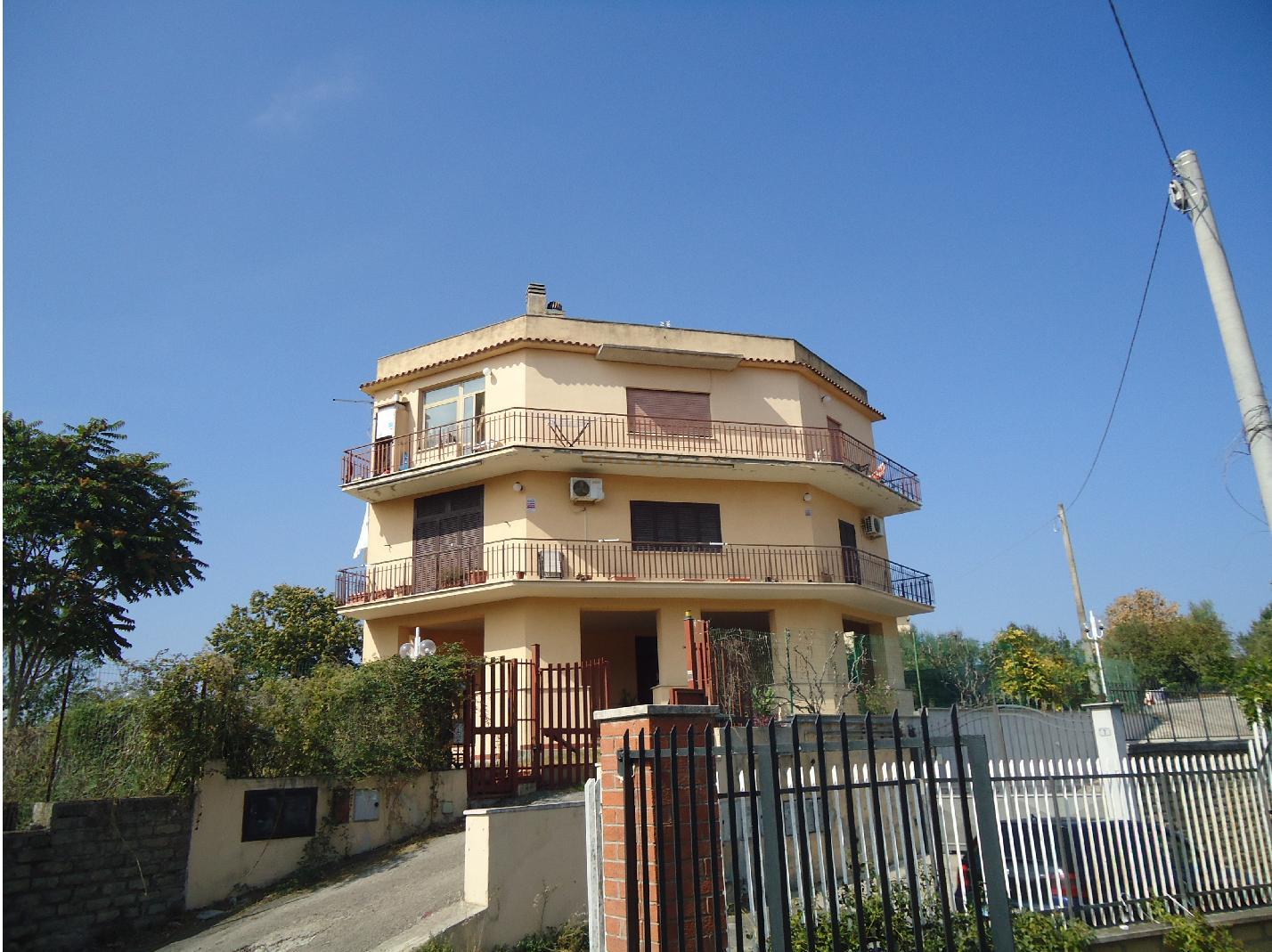immobile appartamento all'asta in Località S Sebastiano - Via dei Castani n 5 - 00067 Morlupo (RM) - 2