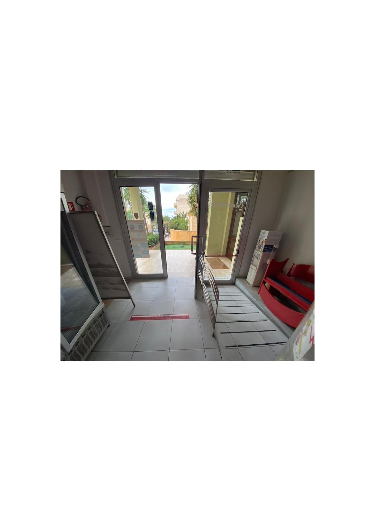 immobile negozio all'asta in Via Fratelli Aiuto 121, angolo via Manzoni - 91016 Erice (TP) - 4