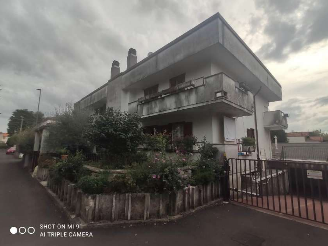 immobile garage all'asta in Via Enrico Toti n 9/C - 22076 Mozzate (CO) - 2