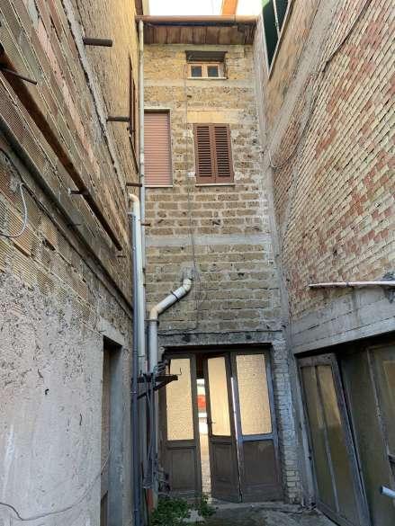 immobile appartamento all'asta in Via Protomartiri Francescani 41 - 06081 Assisi (PG) - 4