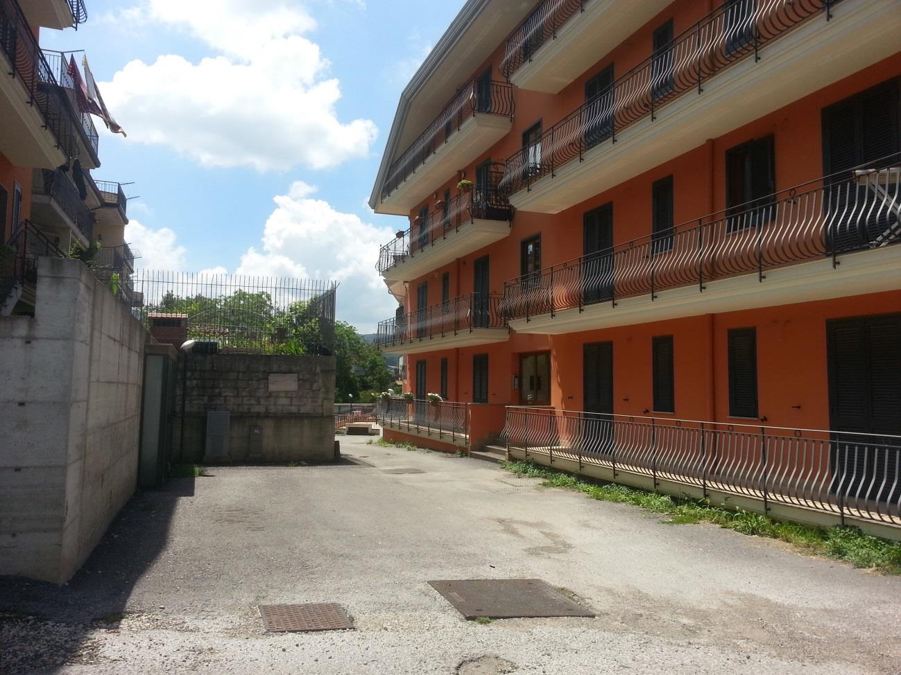 immobile attivita commerciale all'asta in via Carlo Fiordelisi - 83020 Sirignano (AV) - 3