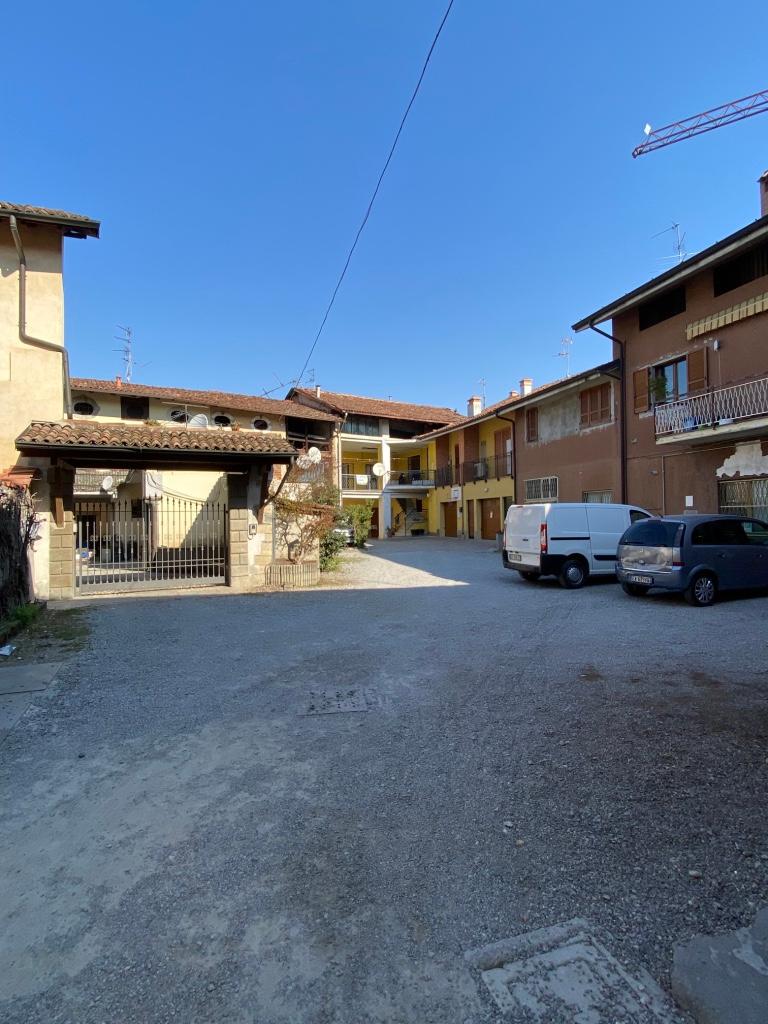 immobile appartamento all'asta in Via Roma n 25 - 24050 Ghisalba (BG) - 4