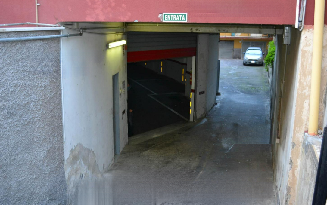 immobile garage all'asta in via Timoleone 116A - 95126 Catania (CT) - 2