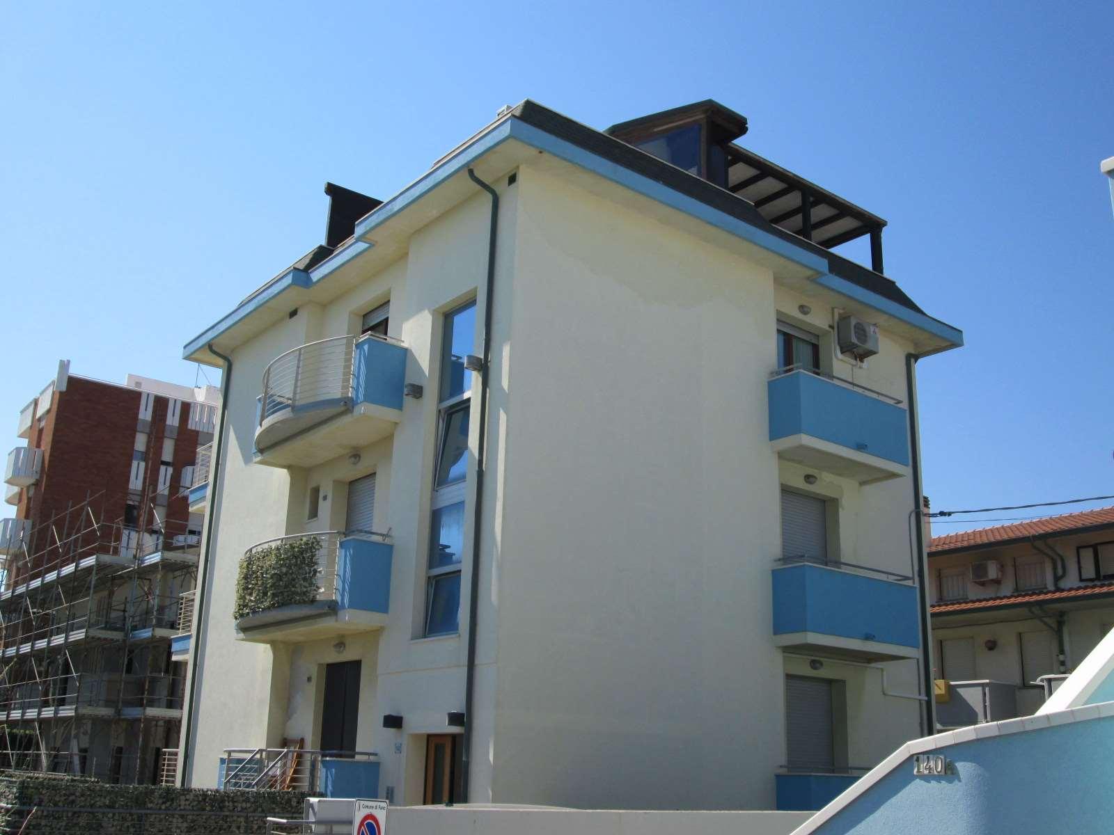 immobile appartamento all'asta in Viale C Colombo 26 - 61032 Fano (PU) - 1