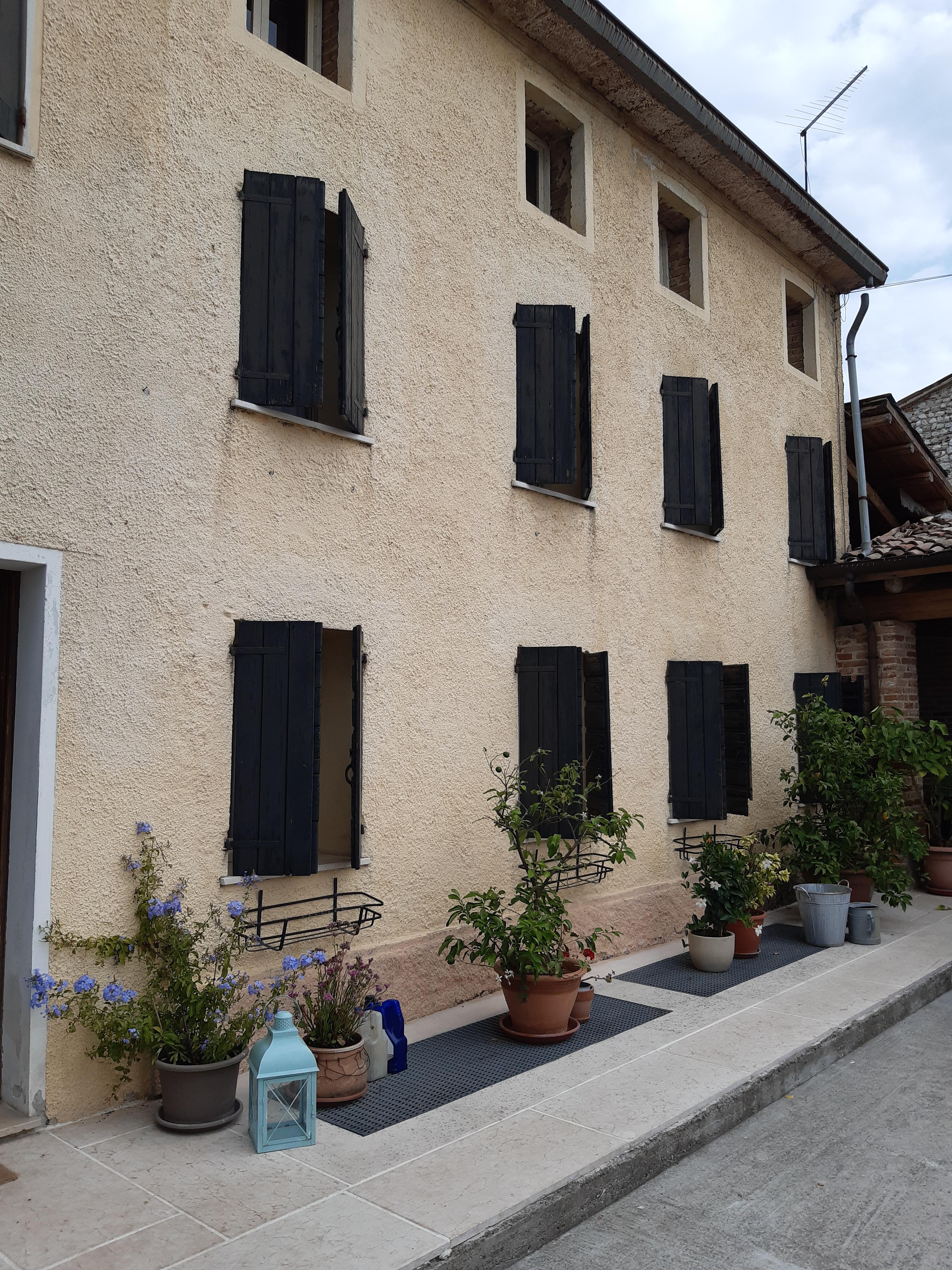 immobile villa all'asta in Via Menegoni, 38 - 31010 Fonte (TV) - 1