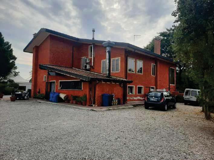 immobile villa all'asta in Via Montello n 12 - 31052 Maserada sul Piave (TV) - 2