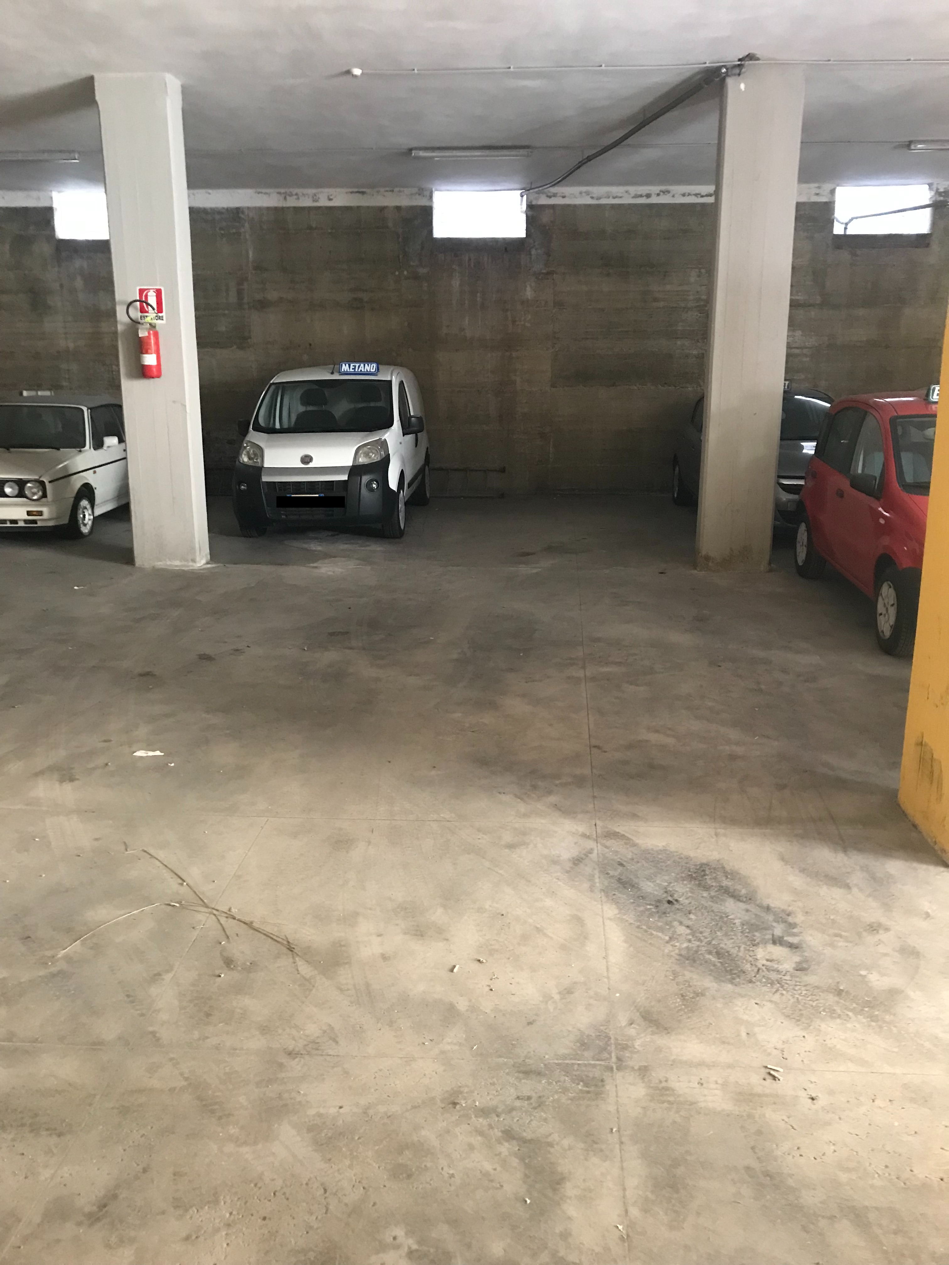 immobile garage all'asta in viale Europa n 434/438 - 81031 Aversa (CE) - 3