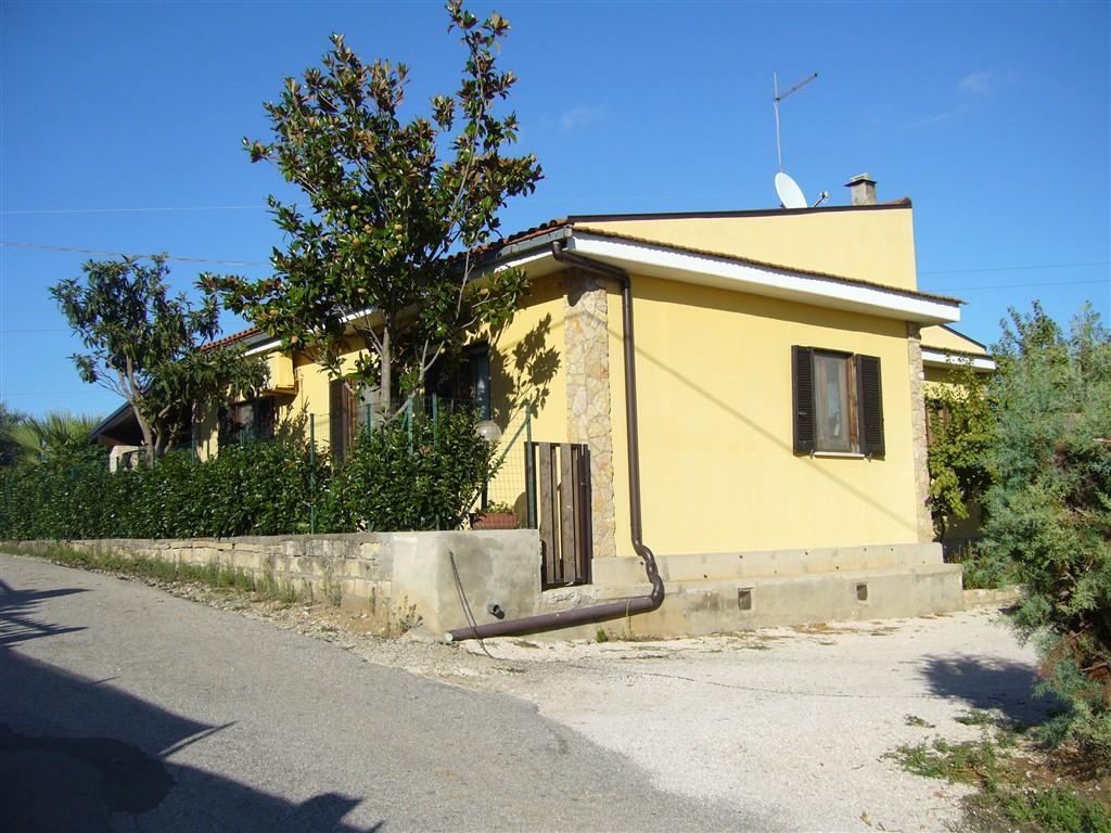 immobile villa all'asta in Contrada Colle Castrato - 71010 Serracapriola (FG) - 3