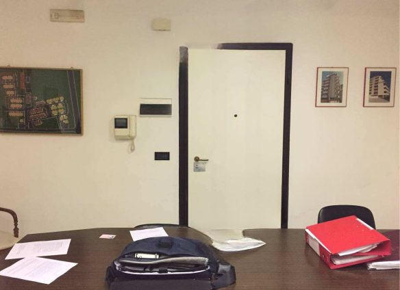 immobile TRILOCALE ADIBITO AD UFFICIO ALL'ASTA IN CORSO DELLA CARBONERIA, BARI (BA) - 2