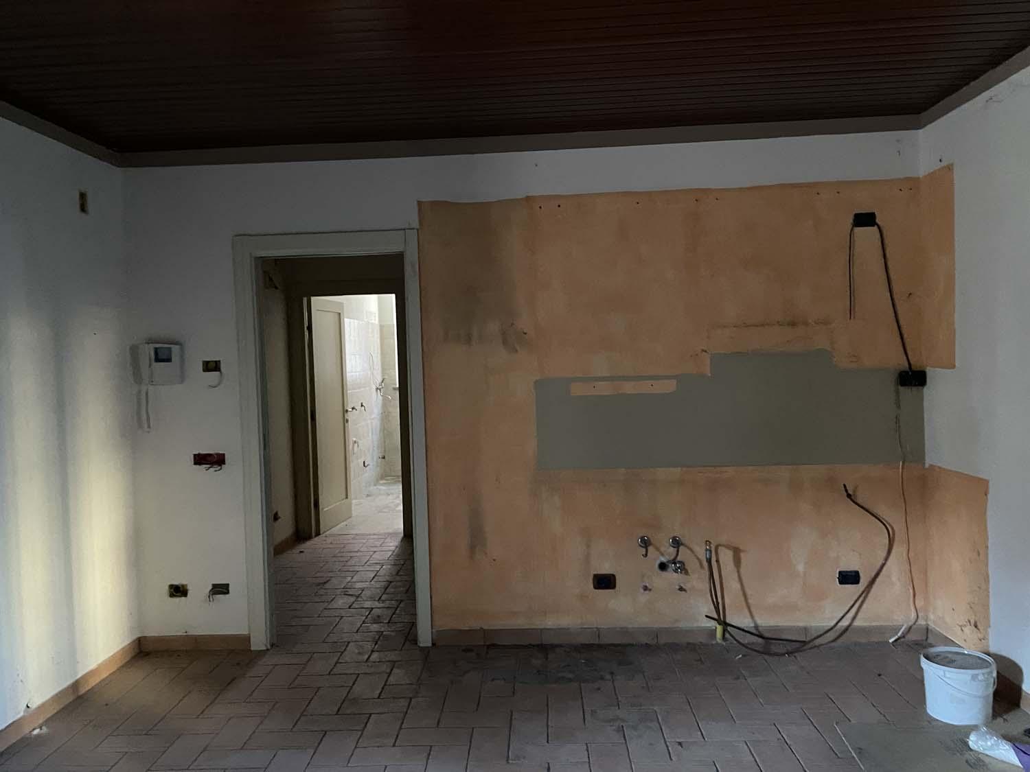 immobile appartamento all'asta in Via San Bernardo n 23 Castel Rozzone (BG) - 3