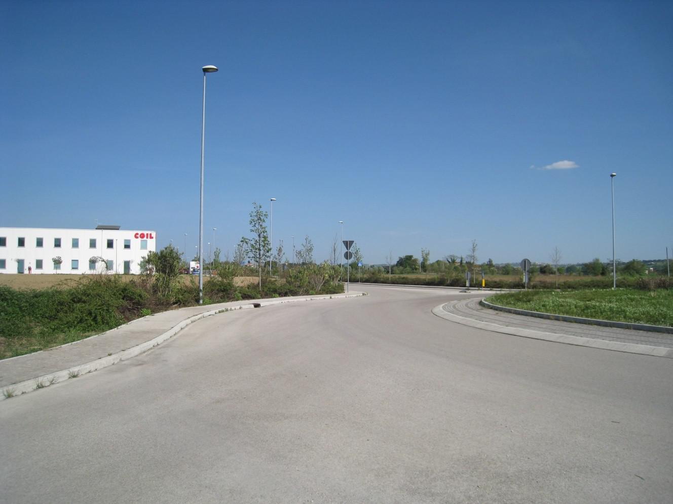 immobile terreno all'asta in Zona Industriale Piediripa - 62100 Macerata (MC) - 2