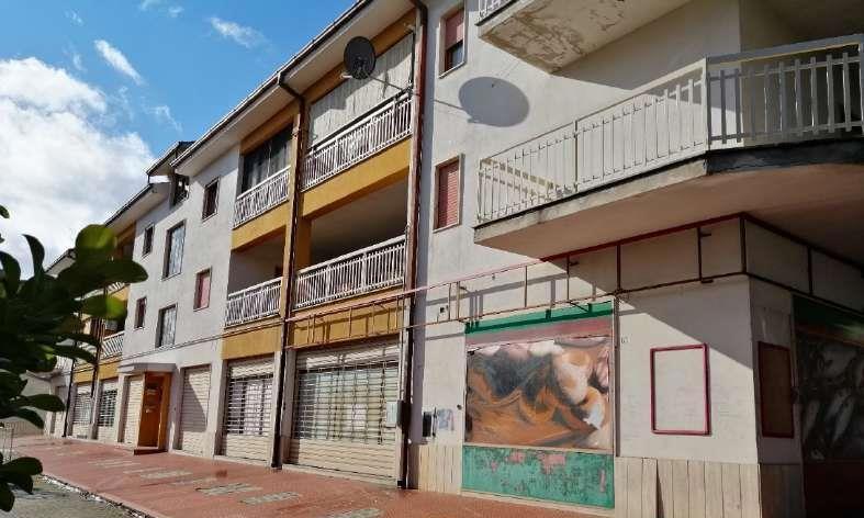 immobile negozio all'asta in Via Giovanni Falcone, 19-21-23 - 87041 Acri (CS) - 3