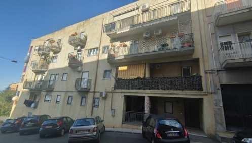 immobile ufficio all'asta in via A Einstein n 44 Piano terra - 95031 Adrano (CT) - 1