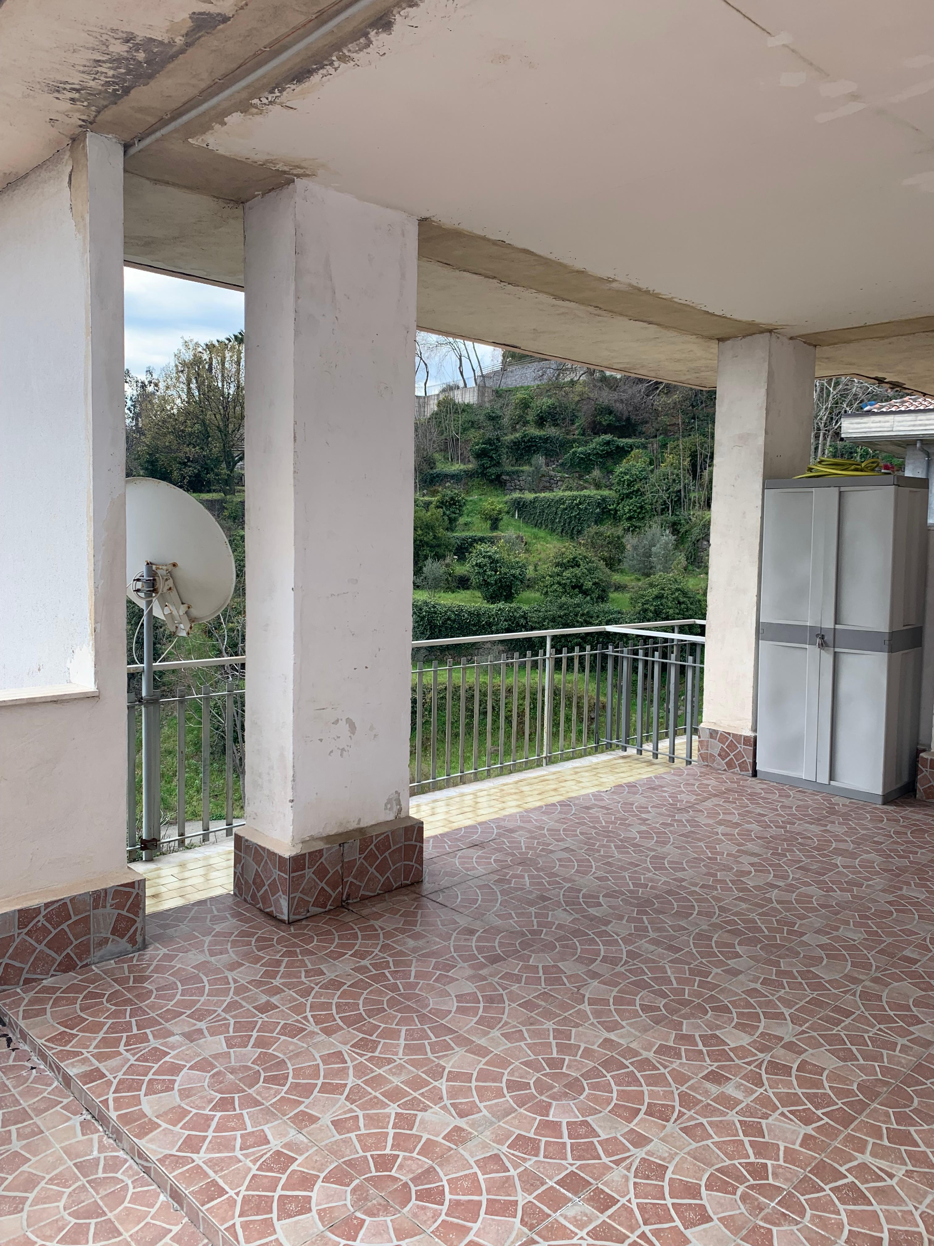 immobile appartamento all'asta in Via Finocchiari n 114 - 95022 Aci Catena (CT) - 2