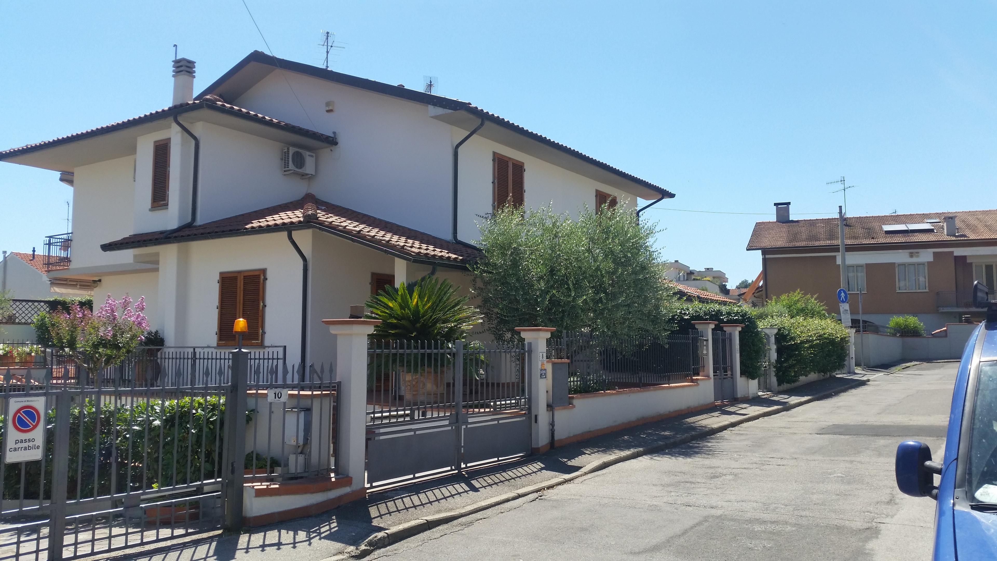 immobile villa all'asta in VIA PARMA 2 - 59013 Montemurlo (PO) - 2