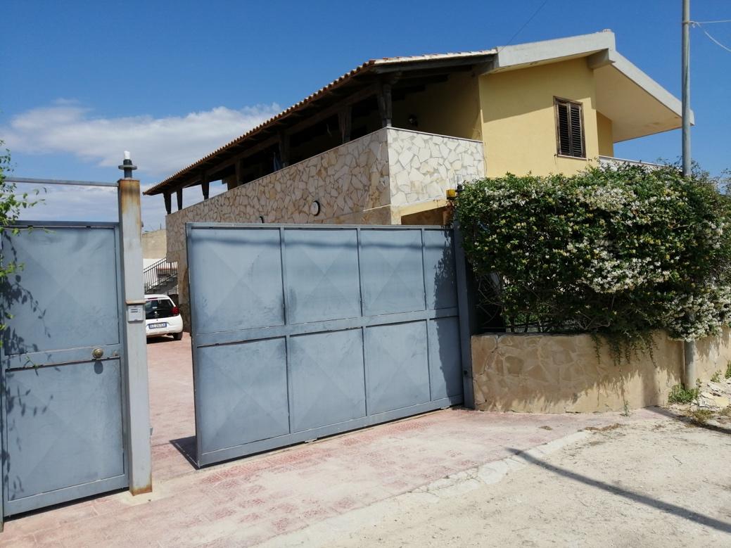 immobile villa all'asta in Cda Santa Teresa Longarini, traversa a Via Isole Lipari n14 - 96100 Siracusa (SR) - 1