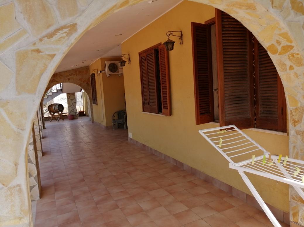 immobile villa all'asta in Cda Santa Teresa Longarini, traversa a Via Isole Lipari n14 - 96100 Siracusa (SR) - 3