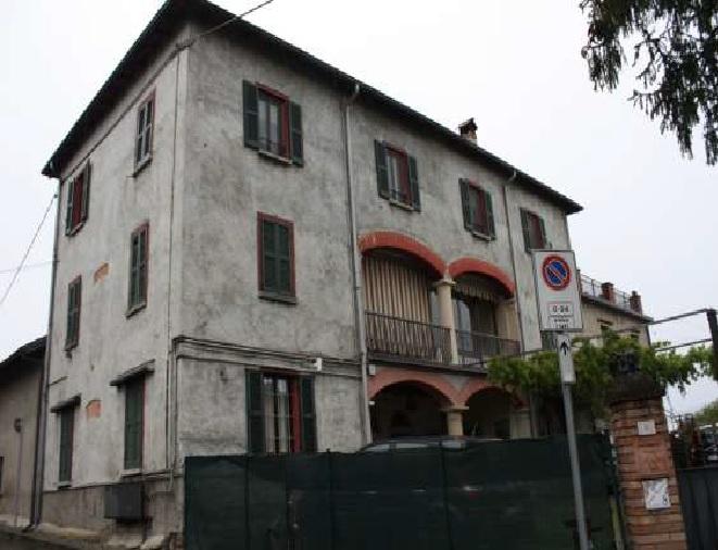 immobile appartamento all'asta in Via Monte Rosa n 8 - 22070 Albiolo (CO) - 3