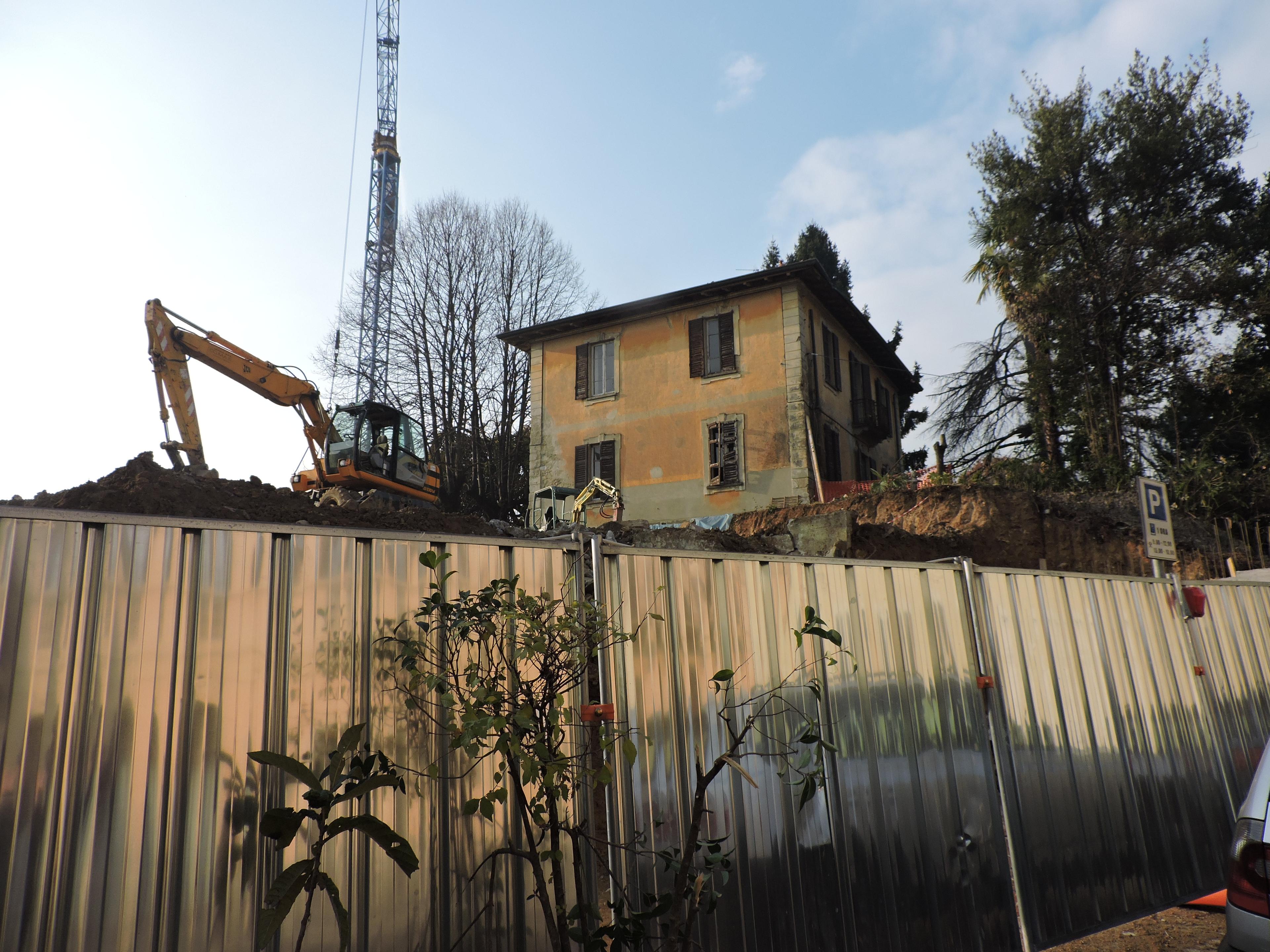 immobile villa all'asta in Via Giuseppe Garibaldi 30 - 23873 Missaglia (LC) - 2