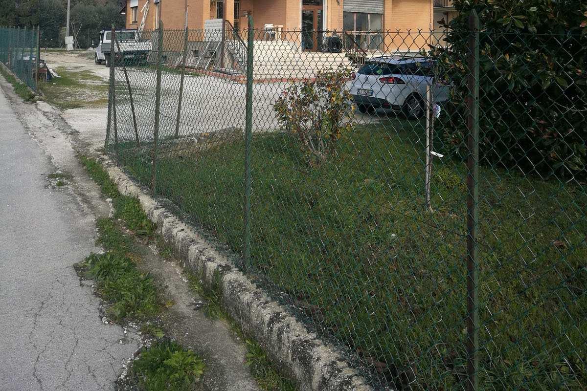 immobile terreno all'asta in Piane di Montegiorgio Contrada Castrucciari - 63833 Montegiorgio (FM) - 1