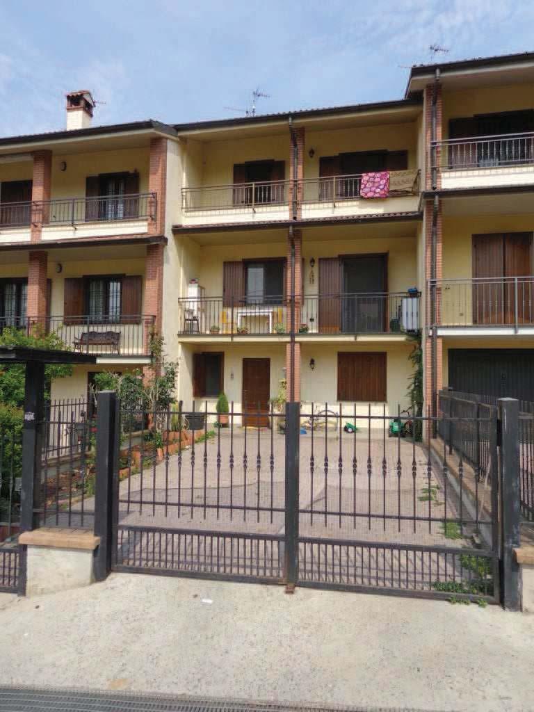 immobile appartamento all'asta in Via Agostino Andronio 61/e - 27010 Miradolo Terme (PV) - 3