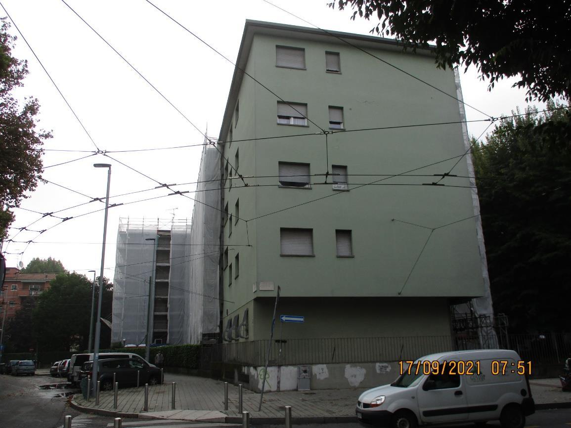 immobile appartamento all'asta in PIAZZALE GABRIELE ROSA 6 Milano (MI) - 2
