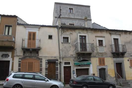 immobile appartamento all'asta in Via dei Galli n 78 - 95049 Vizzini (CT) - 1