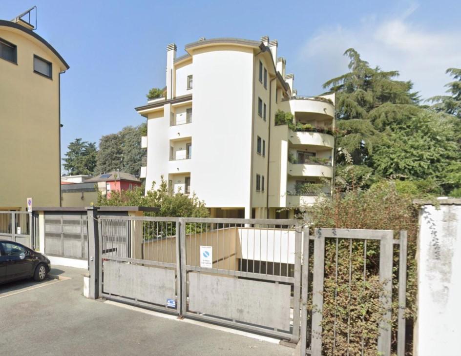 immobile garage all'asta in Via Ciro Menotti 18/20 - 20025 Legnano (MI) - 4