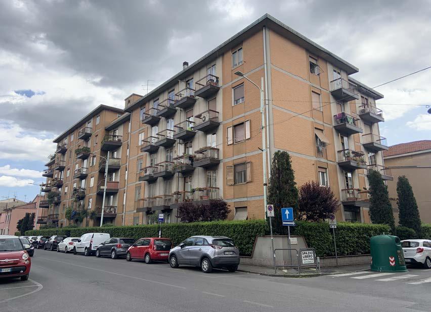 immobile magazzino all'asta in VIA ADRIANO ZARINI N 316 PRATO - 59100 Prato (PO) - 1
