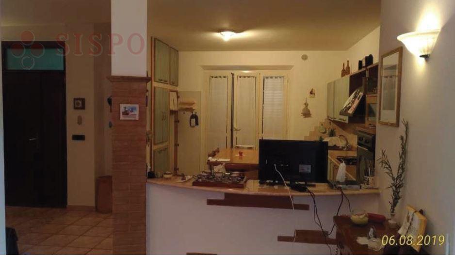 immobile appartamento all'asta in VIA DANTE ALIGHIERI 32/A - 06053 Deruta (PG) - 2