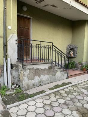 immobile magazzino all'asta in Via Favignana n 32 - 80026 Casoria (NA) - 1