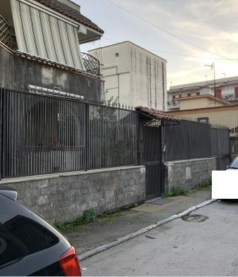immobile magazzino all'asta in Via Favignana n 32 - 80026 Casoria (NA) - 2