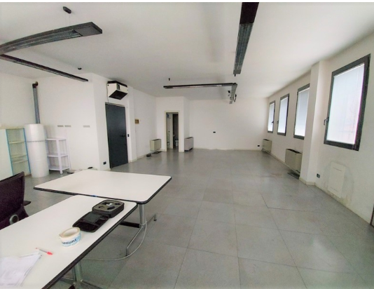 immobile ufficio all'asta in strada bobbiese, n 8 - 29121 Piacenza (PC) - 1