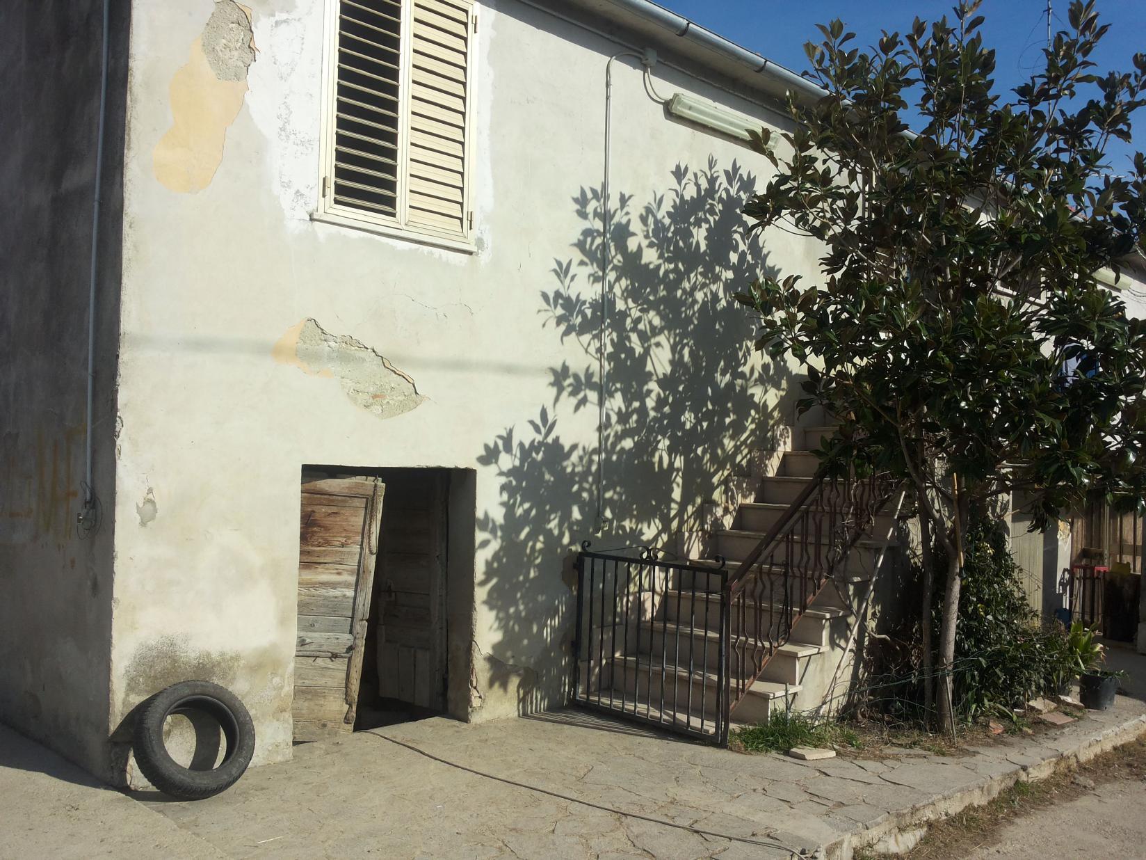 immobile attivita commerciale all'asta in Contrada Ginestre, 2 Civitaquana (PE) - 5
