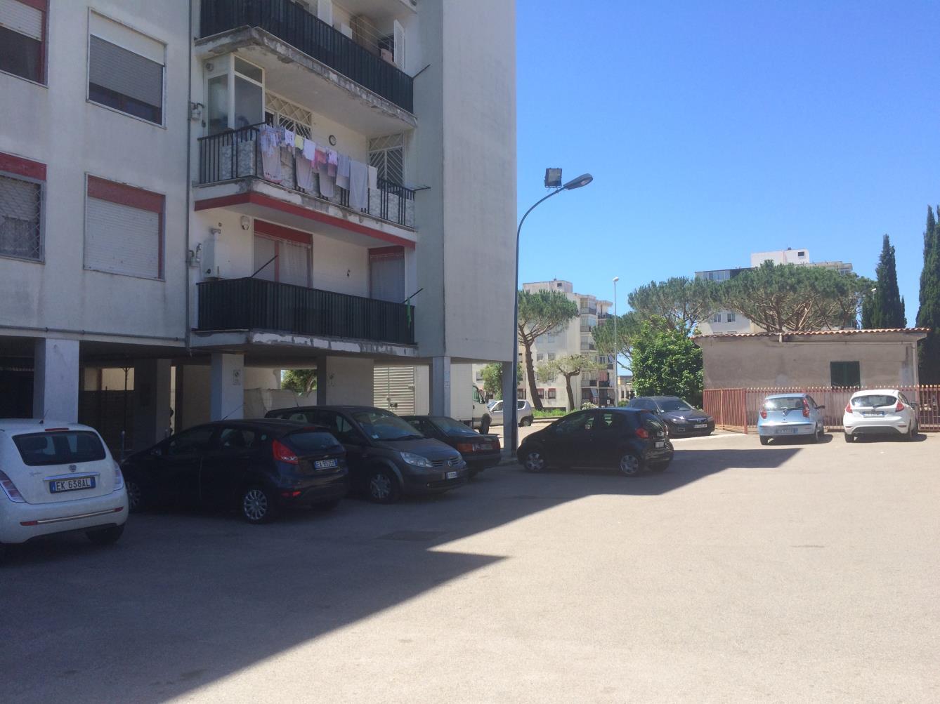 immobile appartamento all'asta in Via Arturo Martini n 1 - 80100 Pozzuoli (NA) - 1