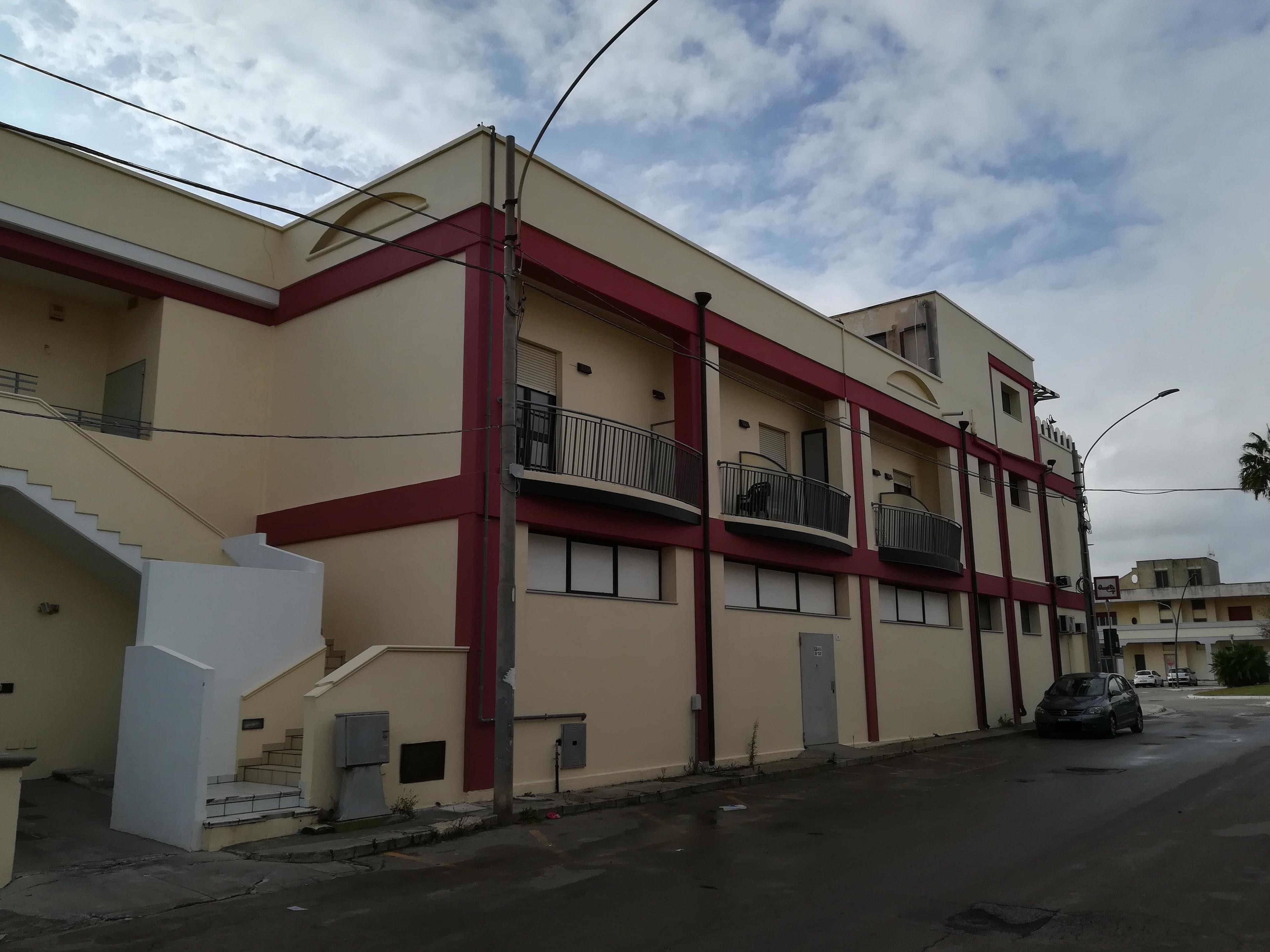 immobile hotel - albergo all'asta in Via Vittorio Veneto angolo Piazza Dante - 73050 Salve (LE) - 5