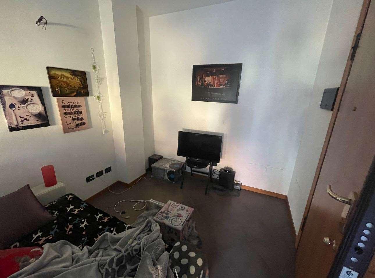 immobile appartamento all'asta in Via Martiri delle Foibe 10-12 - 20872 Cornate d'Adda (MB) - 3