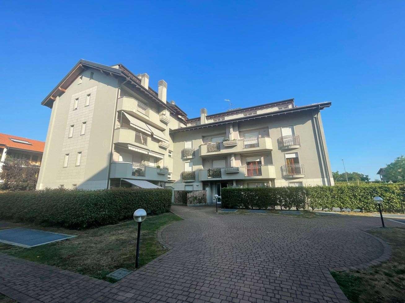 immobile appartamento all'asta in Via Martiri delle Foibe 10-12 - 20872 Cornate d'Adda (MB) - 2