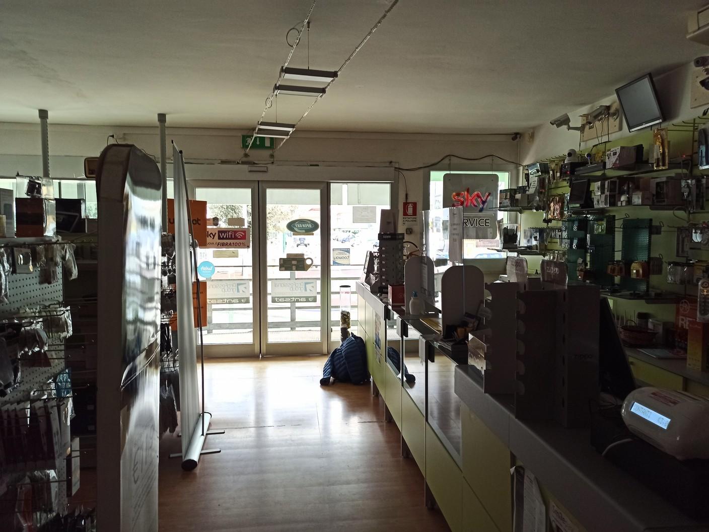 immobile attivita commerciale all'asta in Via degli Artigiani n 8/b - 09170 Oristano (OR) - 4