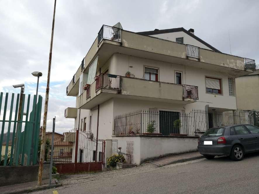 immobile negozio all'asta in VIA GAETANO LONGO - 82020 Paduli (BN) - 3