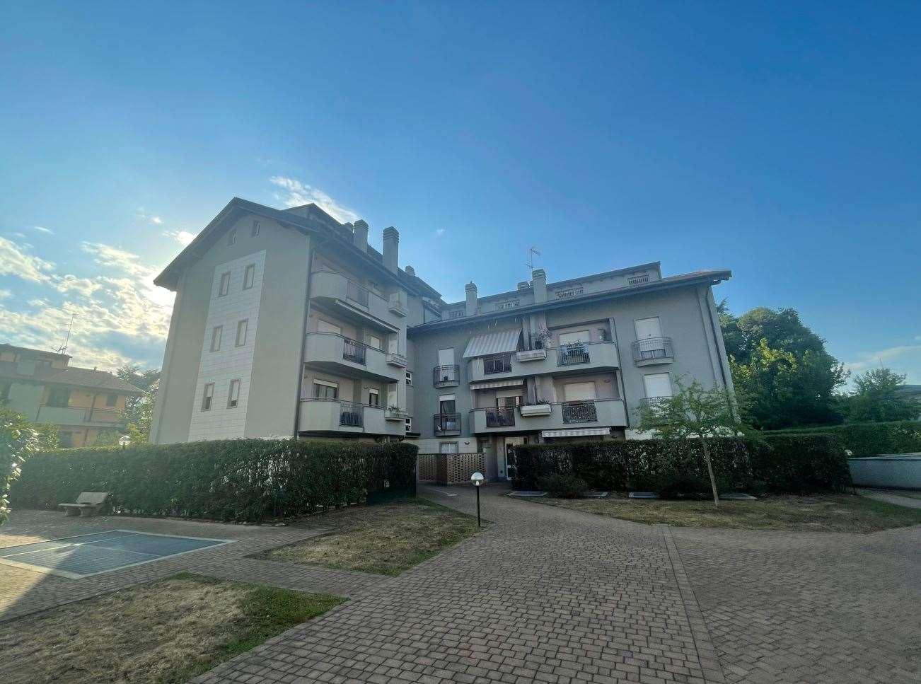 immobile appartamento all'asta in Via Martiri delle Foibe 10-12 - 20872 Cornate d'Adda (MB) - 2