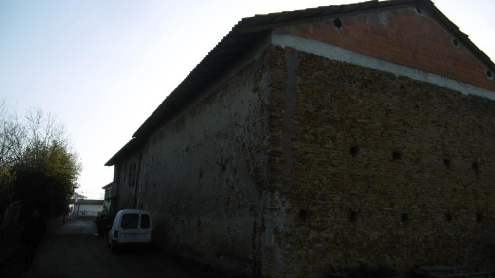 immobile rustico all'asta in Via Beato Amedeo 5 - 26012 Castelleone (CR) - 3