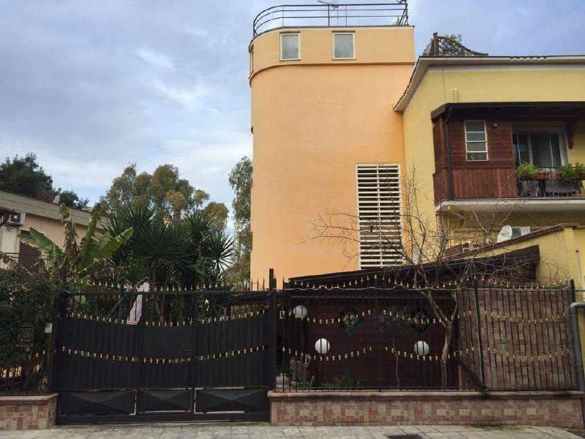 immobile appartamento all'asta in Viale dei pini, 2 - 71043 Manfredonia (FG) - 2